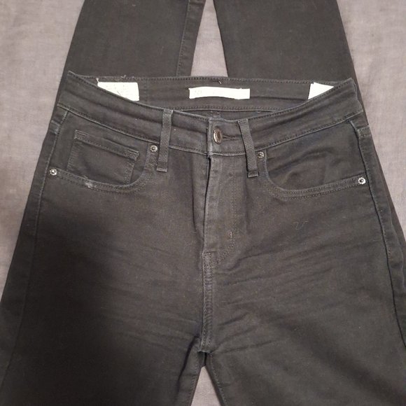 LevisJeans - Picture 1 of 4